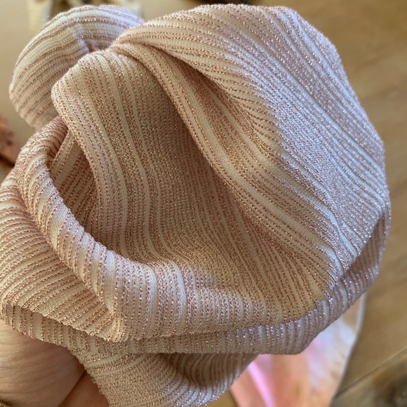 9 Bunny Knot brand bunnies! - Picture 4 of 15